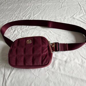 Lululemon Quilted Velour Camera Crossbody 2l Mulled Wine